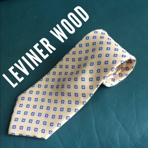 ⭐️Leviner Wood Necktie- 💯 % Silk NWOT MEN#0026⭐️